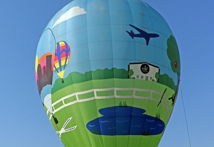 Pilot's balloon tells his life story