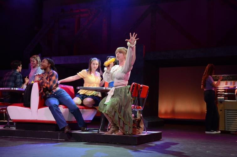 footloose opens - p4 - classic hits