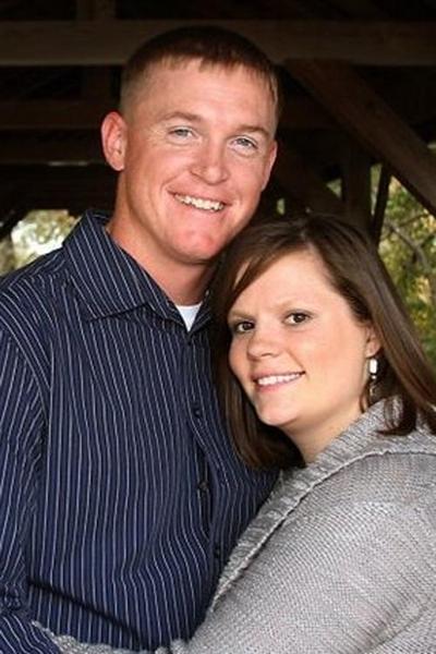 Neff, Mann plan March 24 wedding 
