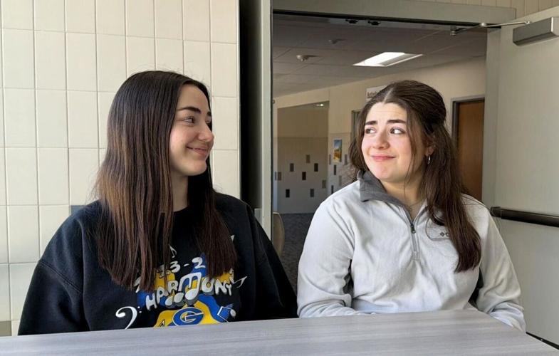 Gering High School speech places fourth, Boyd sisters each bring home individual championship