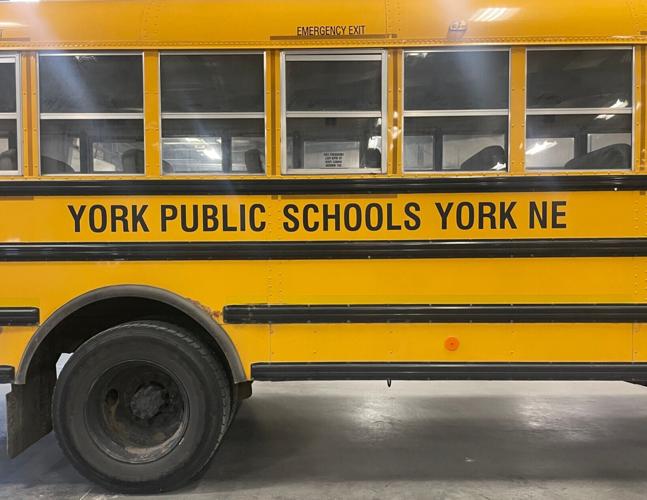 061026-ynt-news-bus-p1