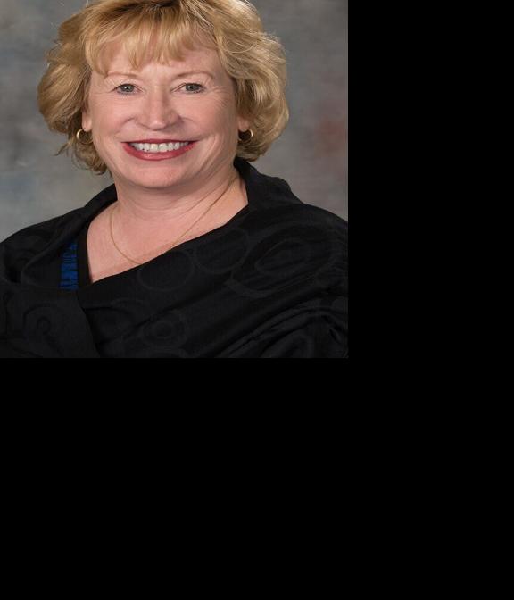 Sen. Lou Ann Linehan mug end of session