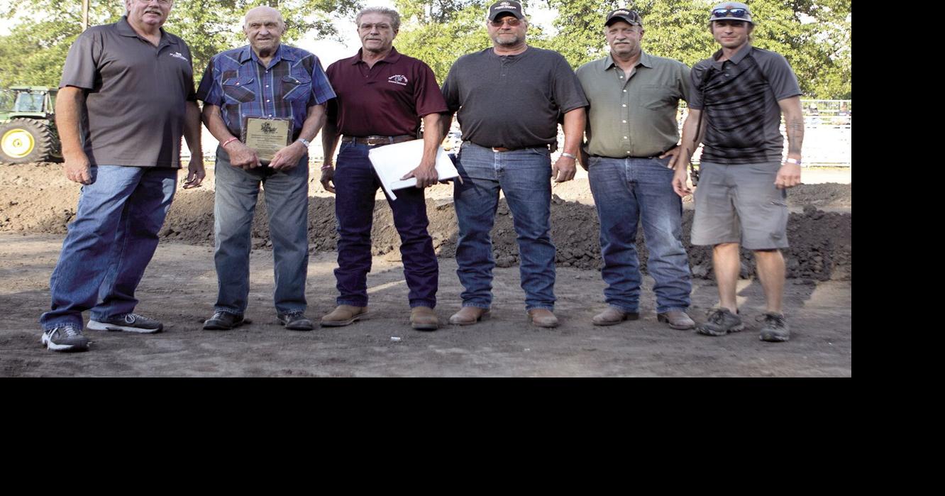 Kellner family farm receives Pioneer Family Farm award