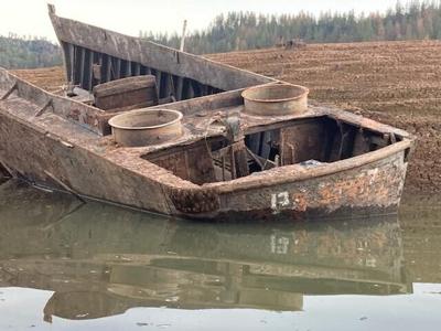 How a group of people brought a WWII boat found submerged in California mud to Nebraska