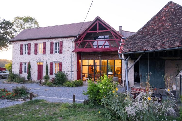 Domaine Labouroume, a countryside bed-and-breakfast in Salies-de-Bearn.