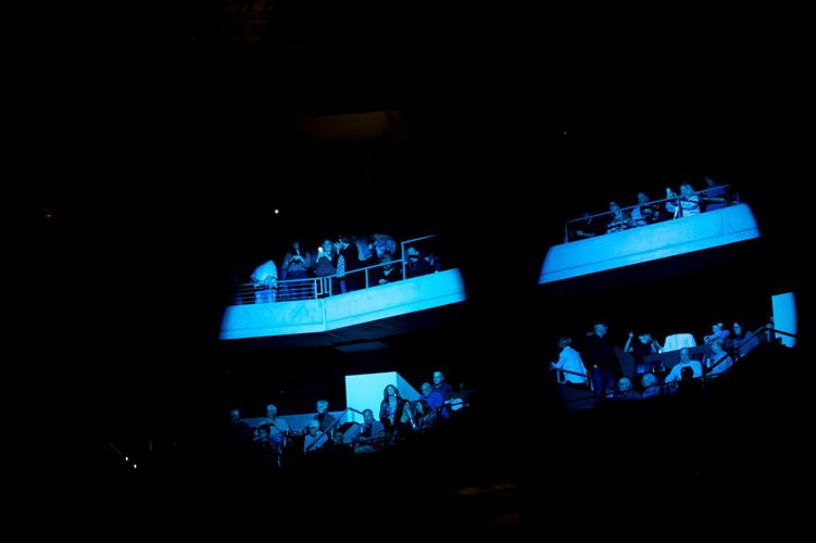 Elton John concert, 3.27