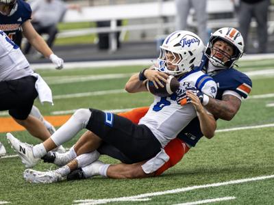 092926-fre-spo-midland-fb-p2.jpg