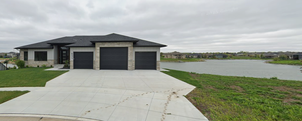 531 White Cap Bay