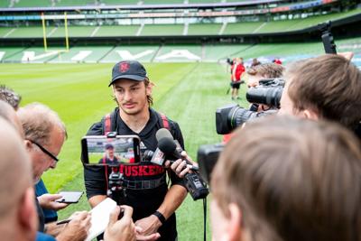 082522-owh-spo-presserireland-ar05