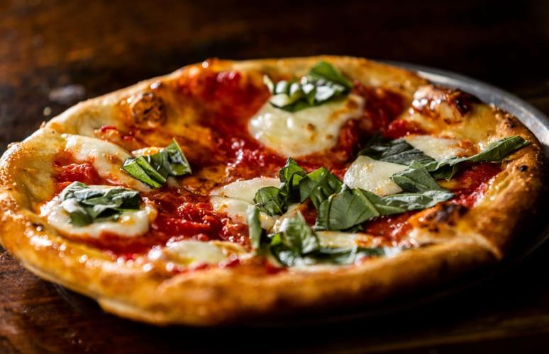 032722-owh-liv-pizza-pic-cm001