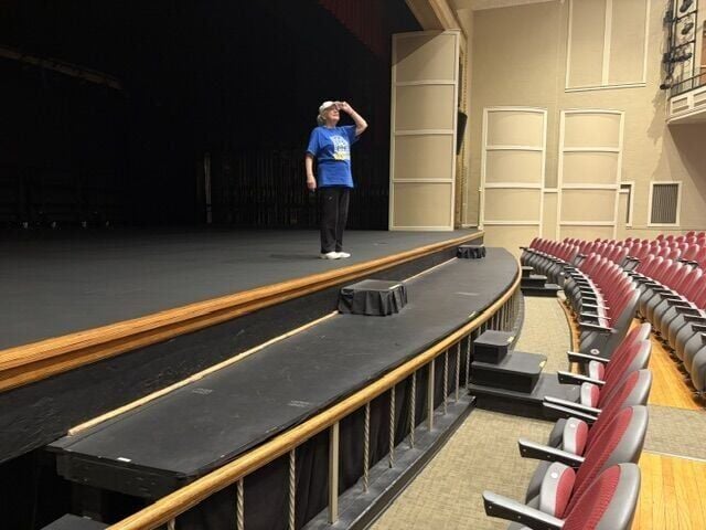 merryman-is-20- p7- julie on stage