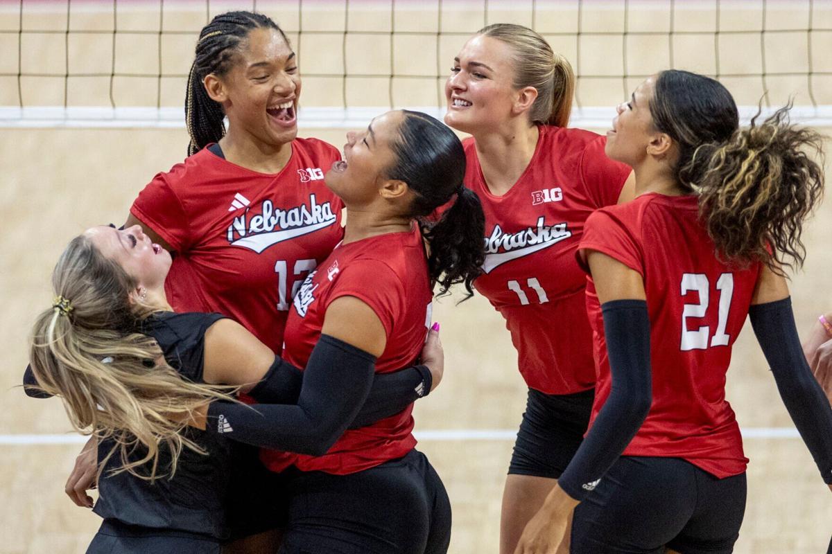 Red-White scrimmage, 8.24