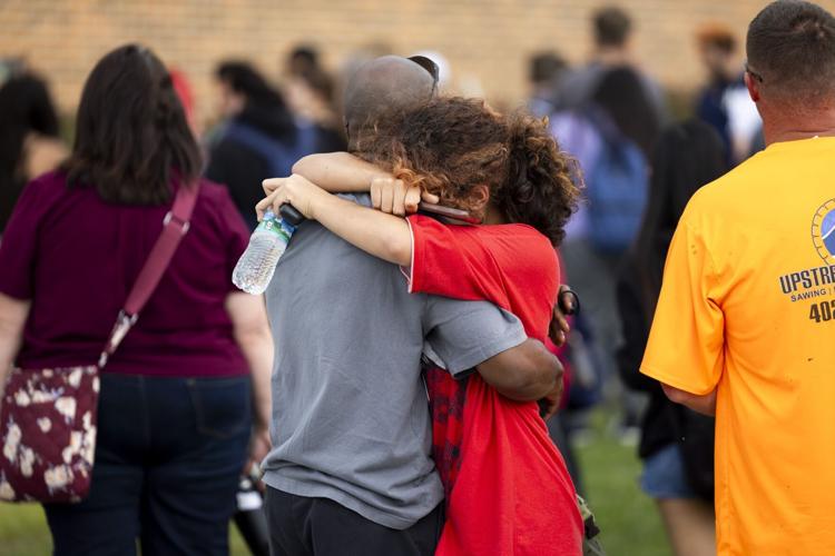 091024-shooting-mn-02