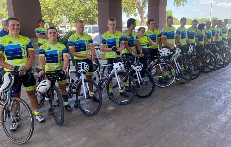 Bike riders 2.jpg