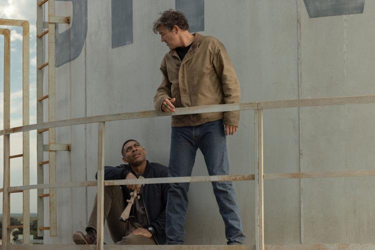 aaron-pierre-kyle-chandler-3