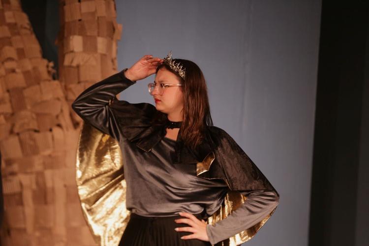 073126-ynt-news-camelot-p2