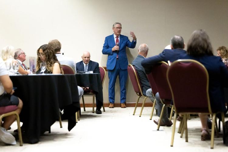 071726_EconomicForum_02