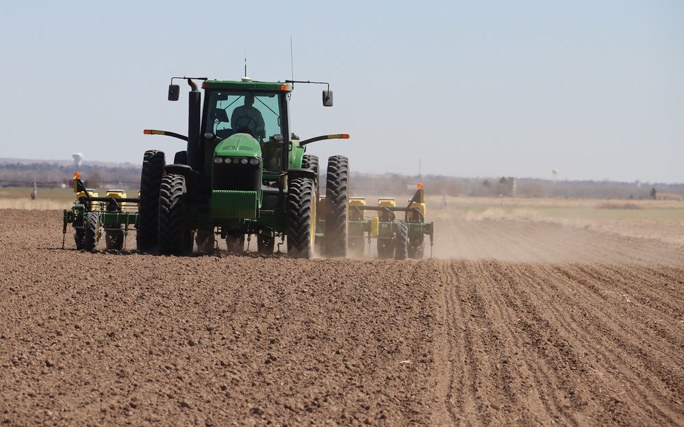 Sugar beet planting begins