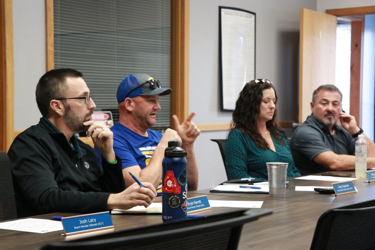 Kory Knight and Michael Apple named as Gering superintendent candidates