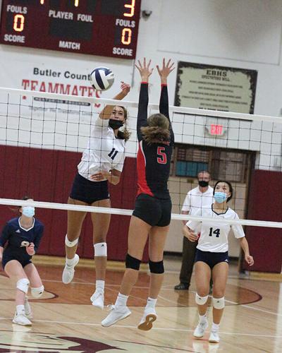 Mustang volleyball