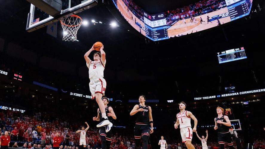 Braden Frager dunk