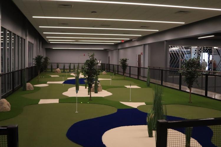 Mini golf course