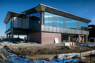 Lincoln Airport terminal construction, 12.1