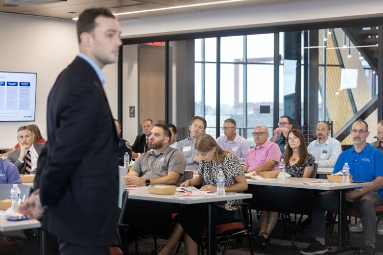 081926_ChamberRoadShow_03