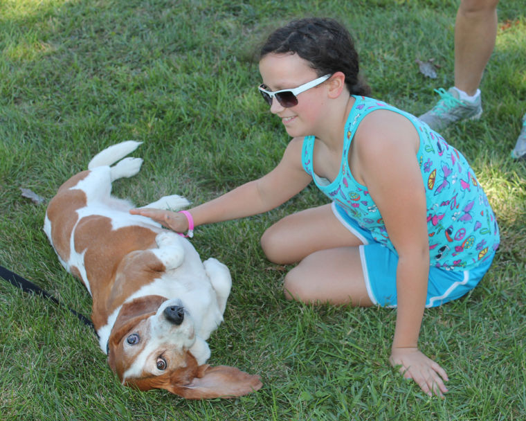 Dog pound celebrates with cookout, games Local wahooashland