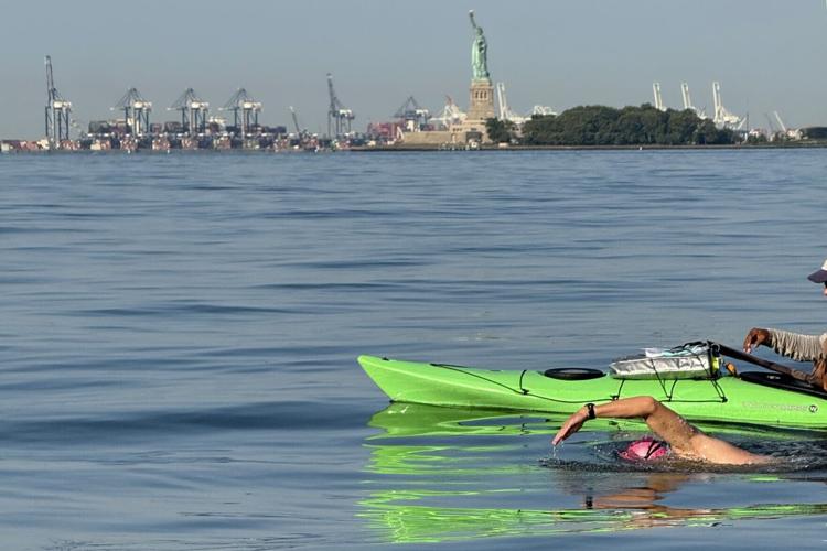 Manhattan Island swim, 7.31