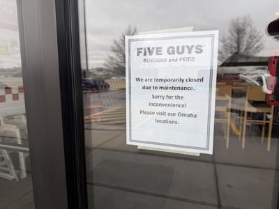 Five Guys closes