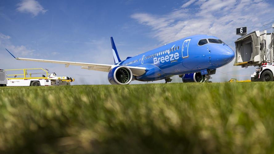 Inaugural Breeze Airways Flight Celebration