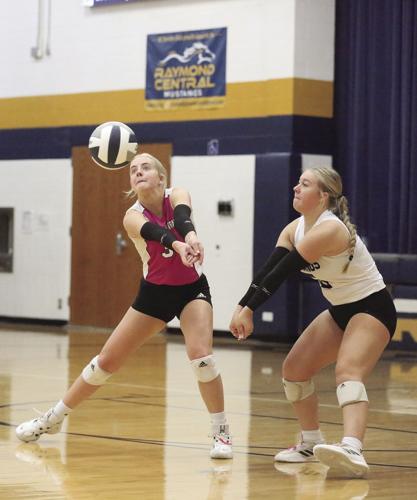 Adelyn Heiss and Taylor Oldfield.jpg