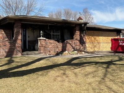 Garage substantially damaged in north-central Kearney fire
