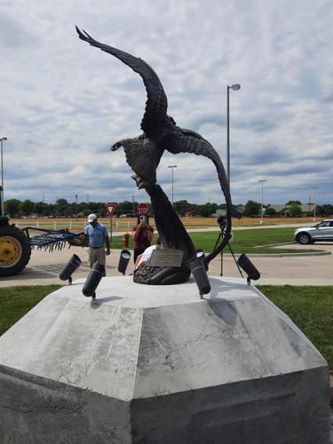 eagle sculpture - p1 - Holding on to Freedom