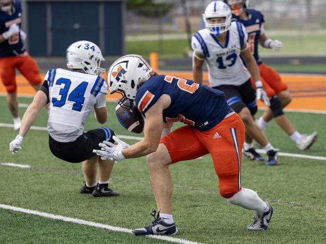 092926-fre-spo-midland-fb-p9.jpg