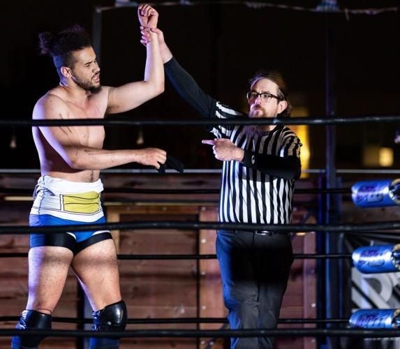 Omaha pro wrestling /COPYRIGHT RESTRICTED