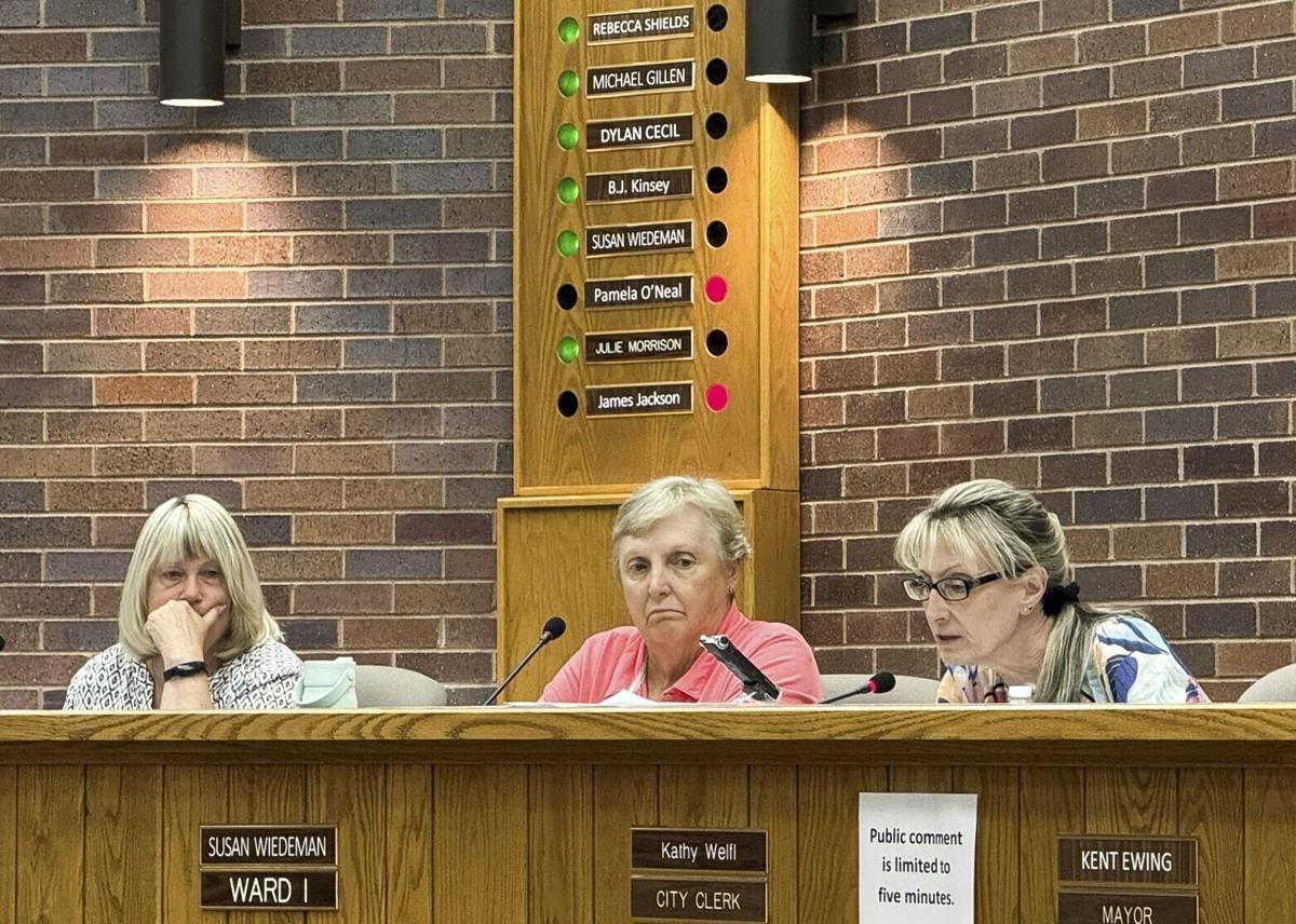 Gering council picks Sugar Beets proposal to replace Pioneers