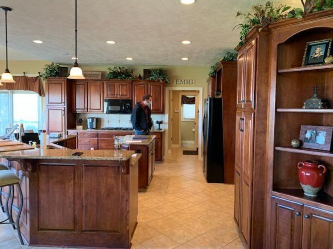 022022-owh-liv-whitehouse-p13