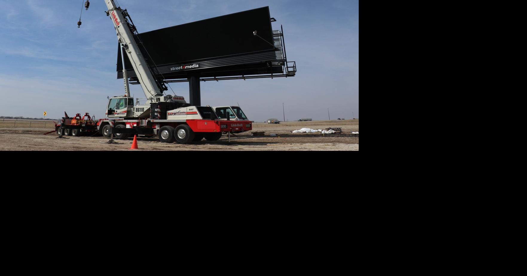 New I80 digital billboard rises near Lincoln Auto Auction, will