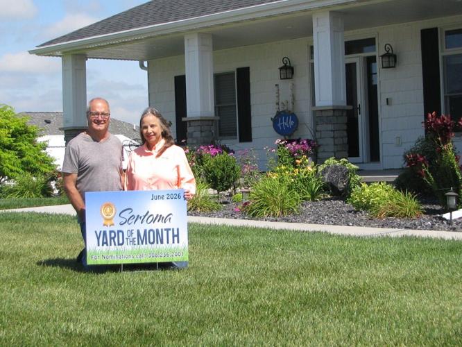Kearney couple claims July Yard of the Month