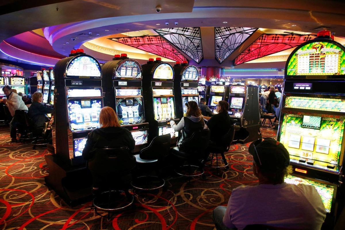 201081216_sc_gambling