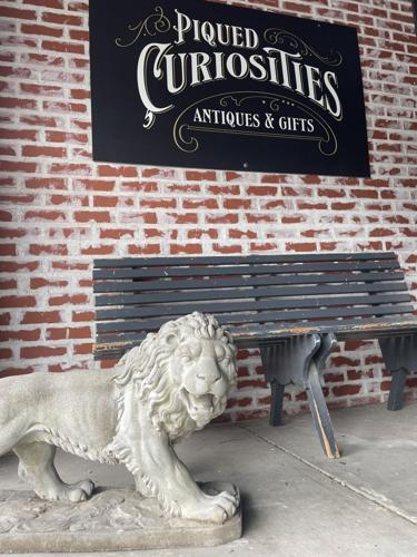Missing Lion statue, 6.9