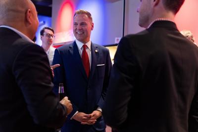 Lindstrom watch party