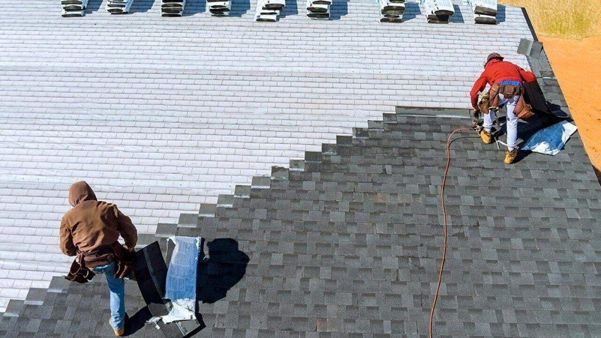 5 reasons to contact a roofer