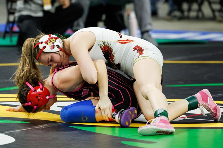 021826-owh-spo-girlswrestle-nf-02.JPG