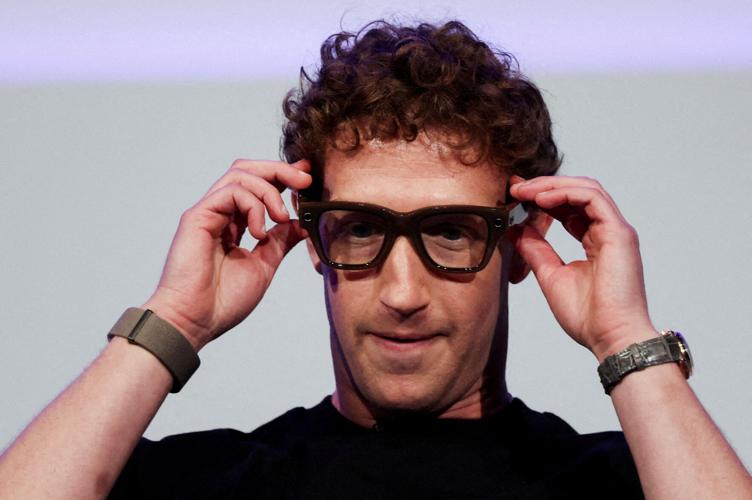FILE PHOTO: Meta CEO Mark Zuckerberg delivers a speech during the Meta Connect event in Menlo Park