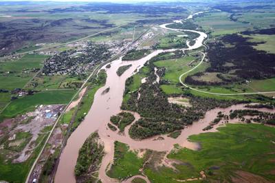 Tourists stranded inside, outside Yellowstone amid record floods
