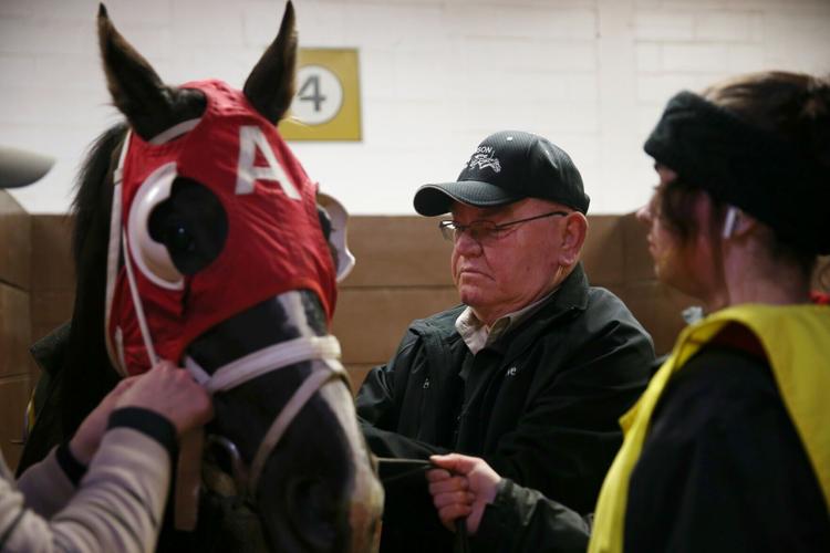 Horse Racing COPYRIGHT RESTRICTED