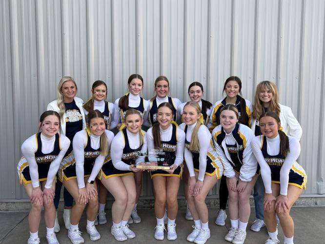 Raymond Central Cheer Team.jpeg